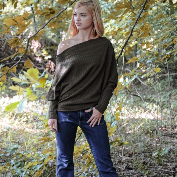 NEW Threadzwear Off the Shoulder Long Sleeve Olive Color Top - Picture 5 of 15